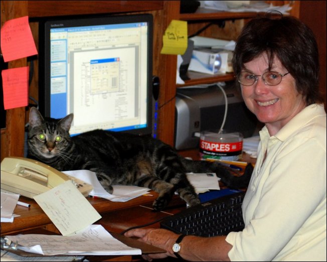 Jan and her cat Harley Davidson purr into the night working on the courses!