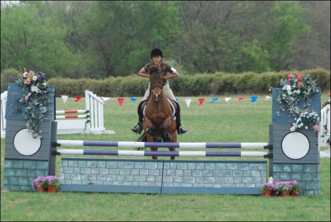 Claudia O'Meara and 14 2hand Arabian mare Pascale Fly over the clock tower!